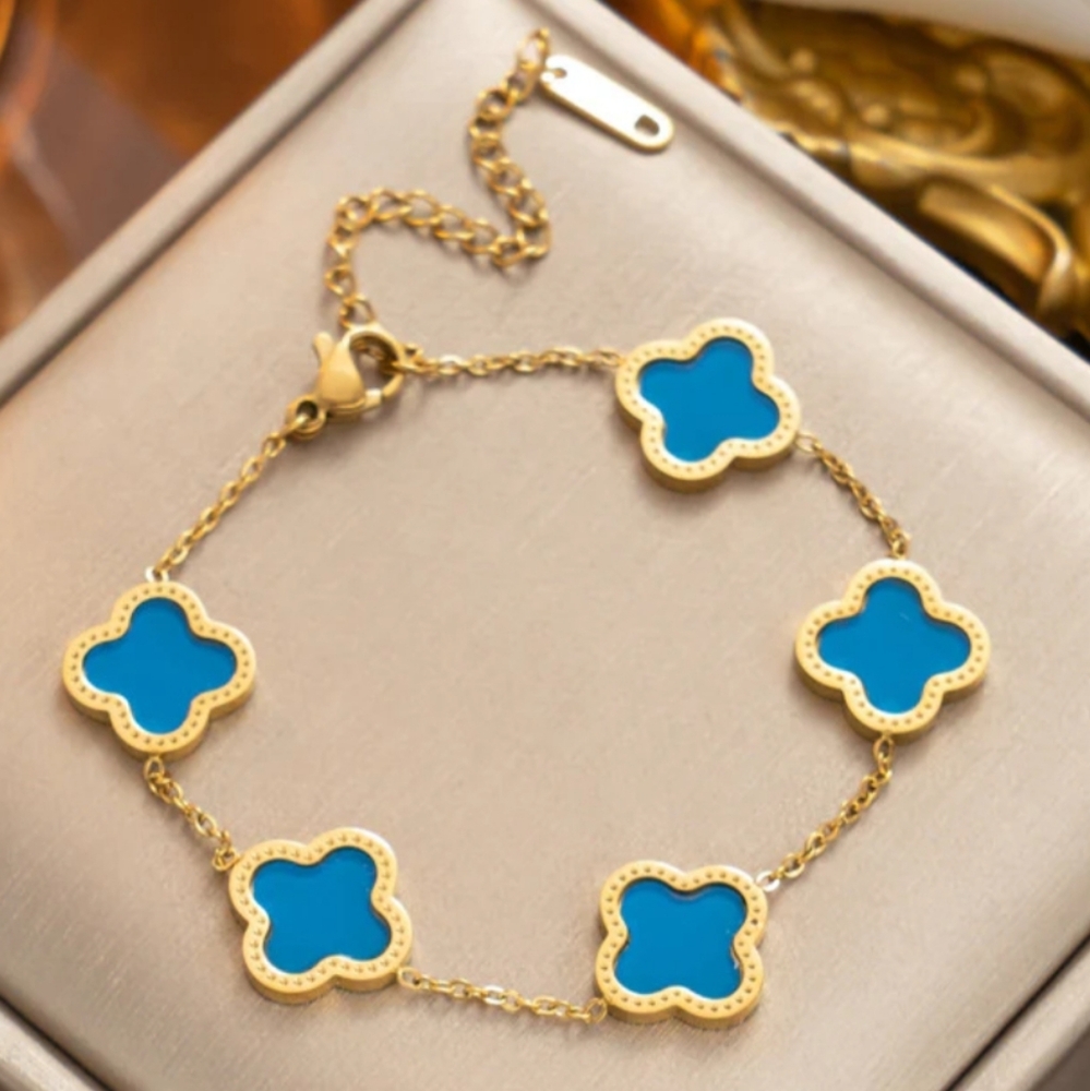 18K Gold Plated‎ Clover Charm Bracelet NEW (Gold)